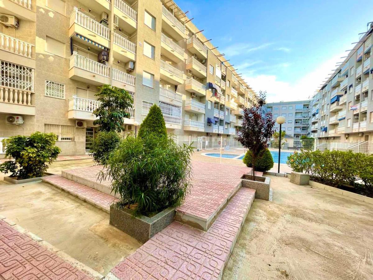 Torrevieja Comfortable Apartment Εξωτερικό φωτογραφία