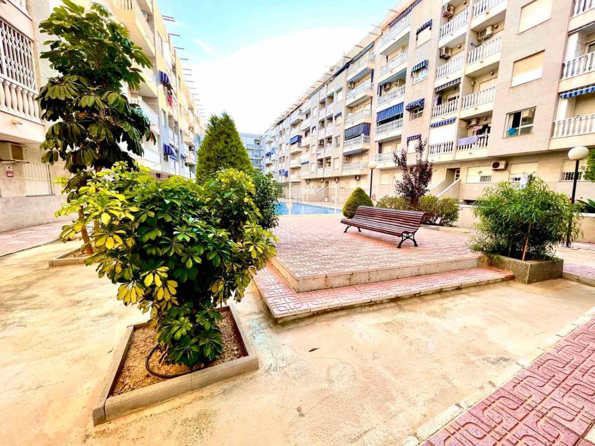 Torrevieja Comfortable Apartment Εξωτερικό φωτογραφία